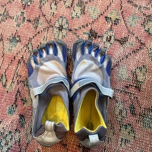 Mens 5 finger toe shoes